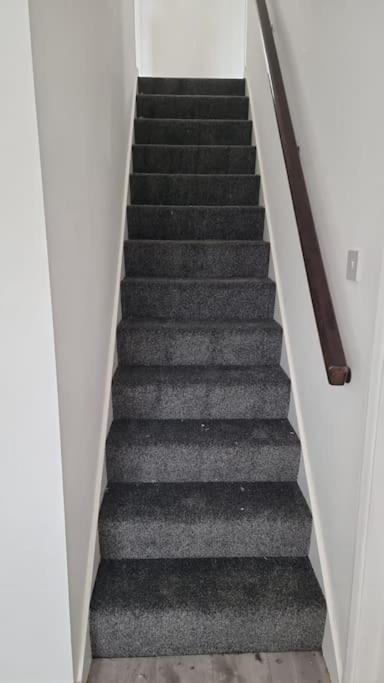 伦敦Coolfin House-Close To Excel, Contractors, Relocators, Paid Parking别墅 外观 照片