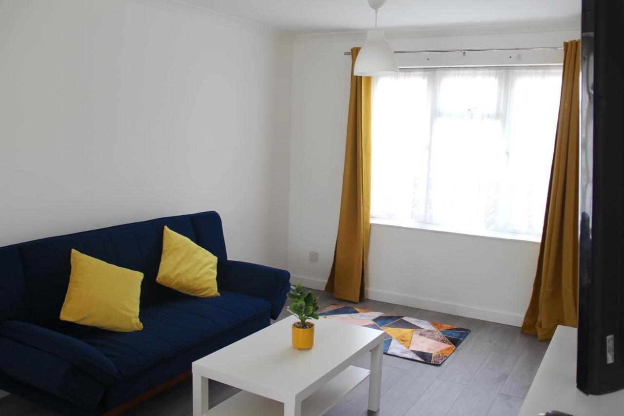 伦敦Coolfin House-Close To Excel, Contractors, Relocators, Paid Parking别墅 外观 照片